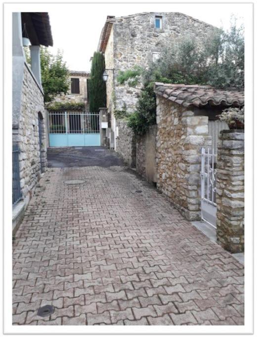 Charming Small House Close To Uzes Foissac  エクステリア 写真