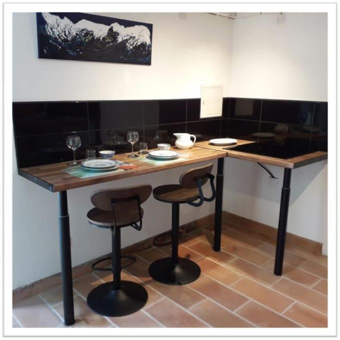 Charming Small House Close To Uzes Foissac  エクステリア 写真